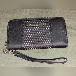 Michael kors wristlet